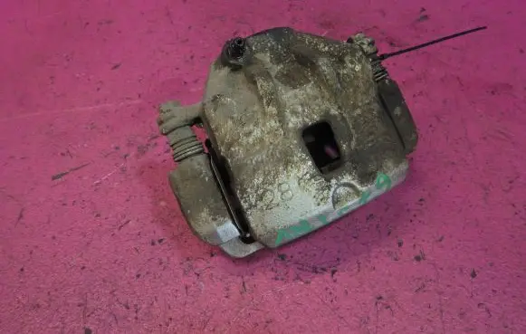 Hyundai Tucson JM Front brake caliper