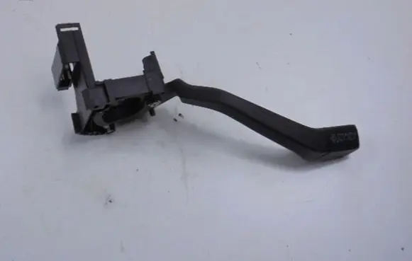 Volkswagen PASSAT B3 Wiper switch 14057