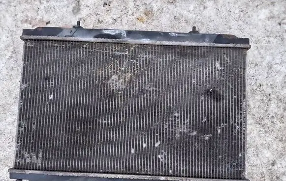 Nissan Almera Tino Coolant radiator