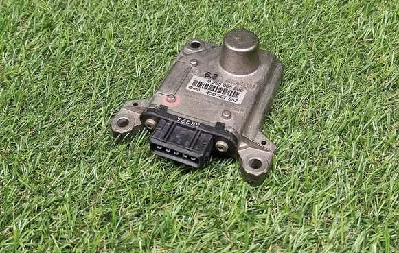 Audi A8 S8 D2 4D ESP acceleration yaw rate sensor 4D0907657 0265005206