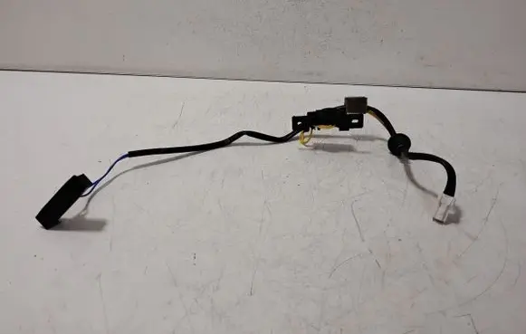 Subaru Impreza VI Tailgate opening switch 