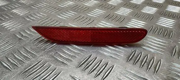 Nissan X-Trail T32 Rear tail light reflector 25018165