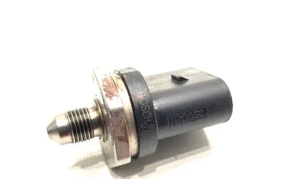 BMW 3 F30 F35 F31 Fuel pressure sensor 0261545072