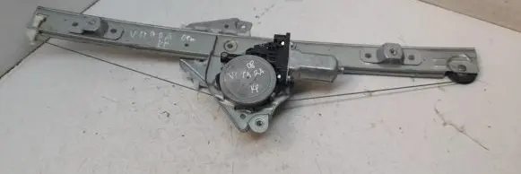 Suzuki Grand Vitara II Front door window regulator with motor 8346065J00