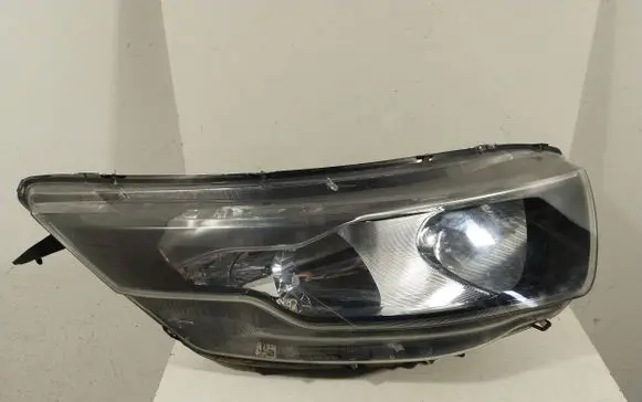 Iveco Daily 6th gen Headlight/headlamp 05801473749 19G19T