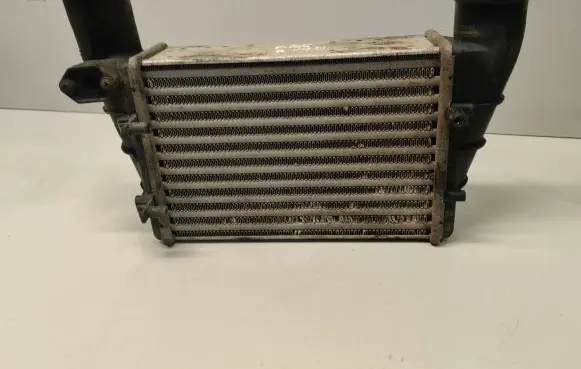 Volkswagen PASSAT B5 Intercooler radiator 058145805G