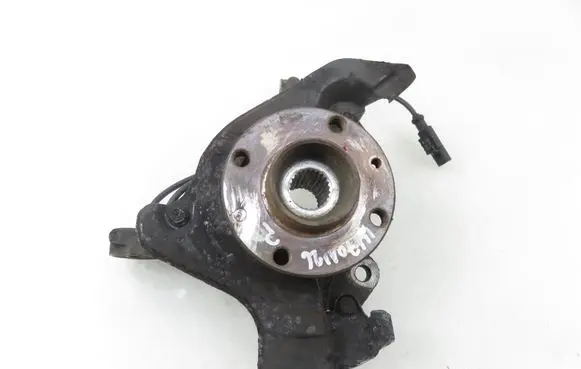 Fiat Bravo Front wheel hub spindle knuckle 
