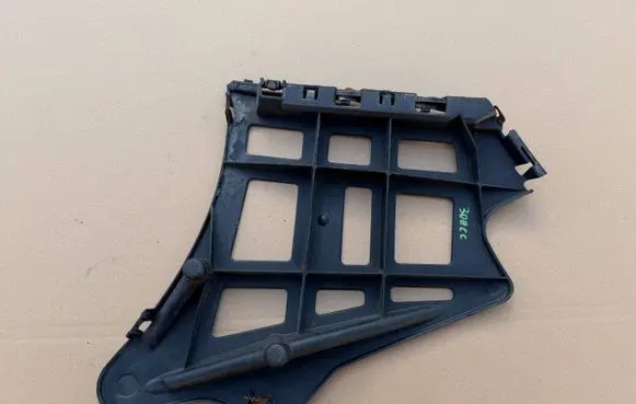 Peugeot 308cc Rear bumper mounting bracket 9682805680