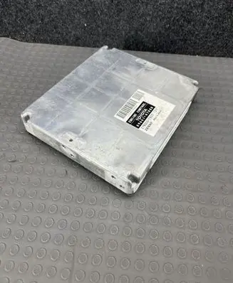 Toyota Prius (XW20) Engine control unit/module 8966147080 2750007803