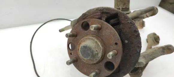 Honda Legend Rear wheel hub
