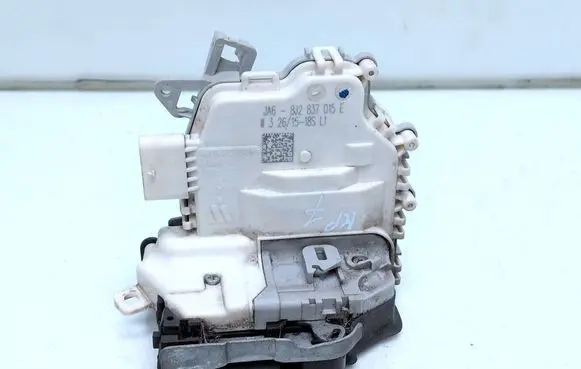 Audi A6 C7 Front door lock 8J2837015E
