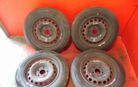 Renault Megane III R15 steel rim 