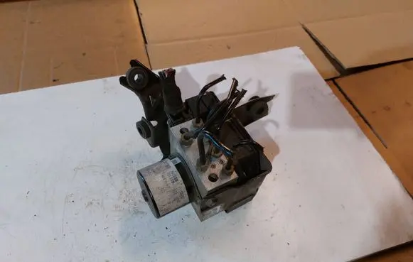Opel Insignia A ABS Pump 13316697 16312208G