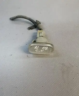 Toyota Corolla Verso AR10 Front fender indicator light 