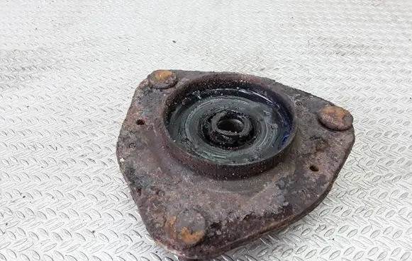 Toyota Avensis Verso Front upper strut mount 