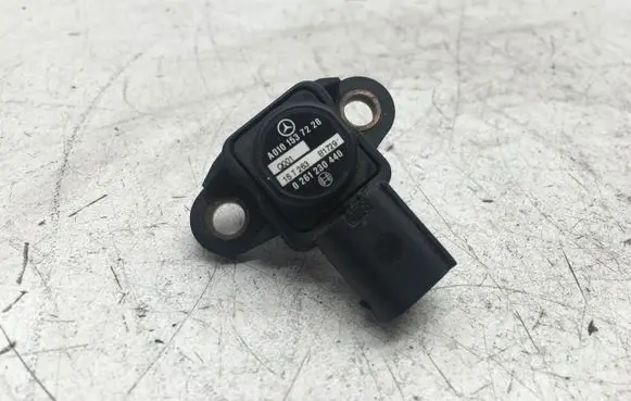 Mercedes-Benz C W205 Air pressure sensor A0101537228 0261230440