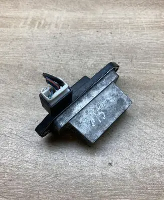 Mazda 3 I Heater blower motor/fan resistor PM010020B