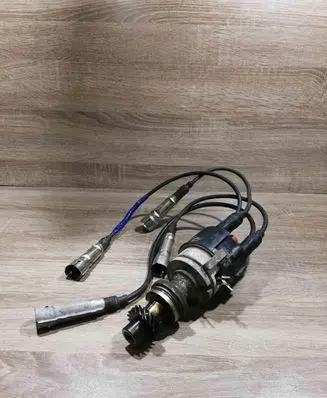 Audi 100 200 5000 C3 Spark distributor 027905207A