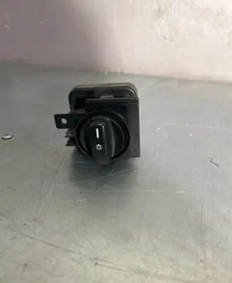 Mercedes-Benz B W245 Light switch 1695452704 32221101 0911689
