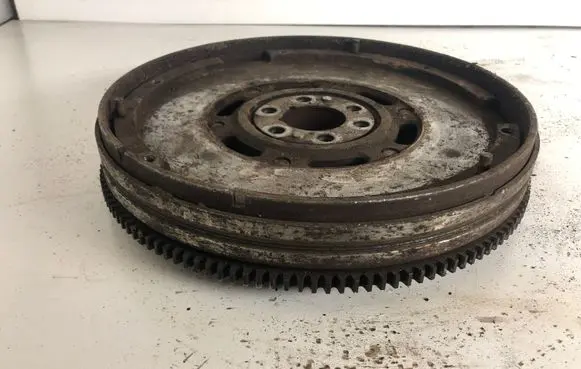 Volkswagen PASSAT B5.5 Dual mass flywheel 