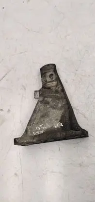 BMW 7 E65 E66 Engine mounting bracket 6758420