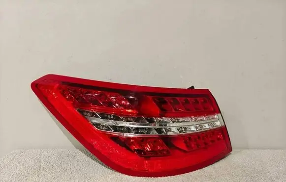 Mercedes-Benz E C207 W207 Rear/tail lights A2079060158 780003 542021