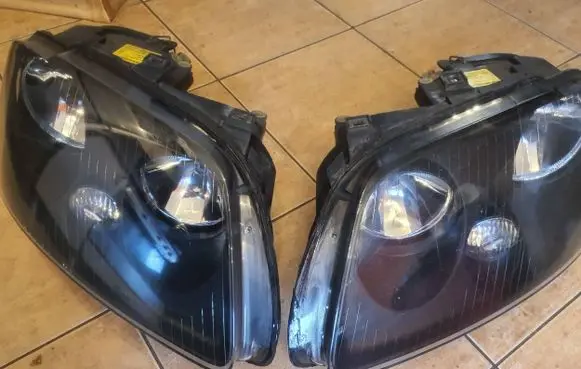 Volkswagen Caddy Headlights/headlamps set 2K0941005B 2K0941006B 4VEX13005AF