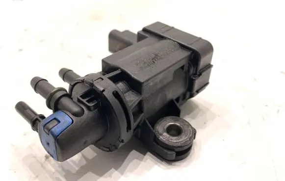 Peugeot 508 Fuel pressure regulator 9808206880