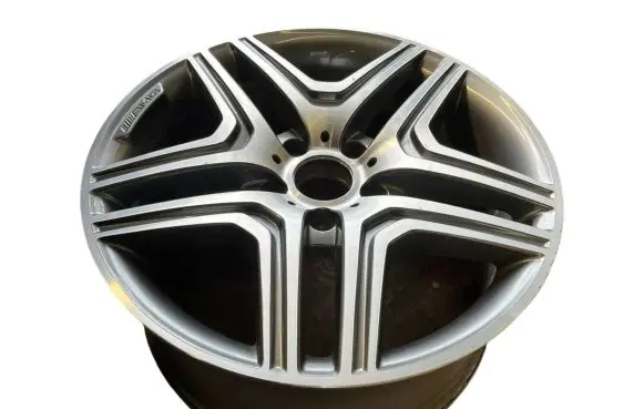 R20 alloy rim
