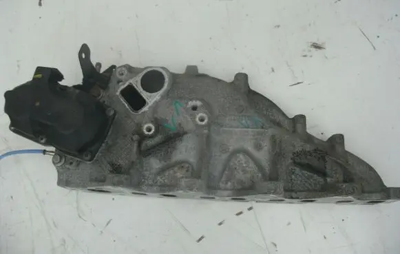 Renault Trafic III (X82) Exhaust manifold 32546476865886
