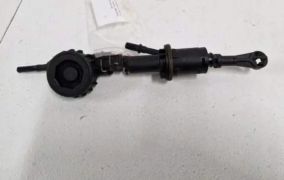 Chevrolet HHR Clutch slave cylinder 24231367