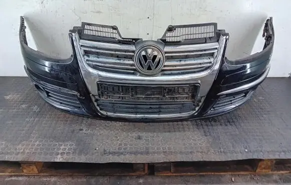 Volkswagen Jetta V Front bumper