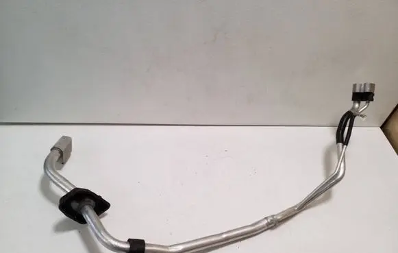 Audi A5 Air conditioning (A/C) pipe/hose 8W6816738B