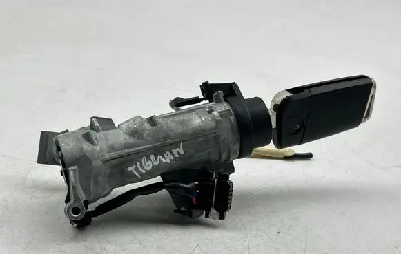 Volkswagen Tiguan Ignition lock 1K0905851B