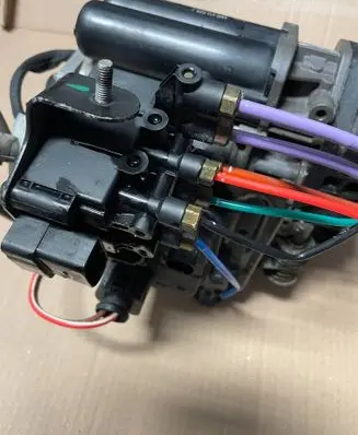 Audi RS Q8 Air suspension compressor 4M0616005J 10R056089