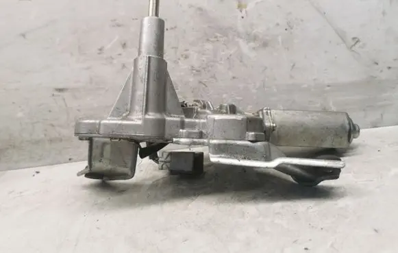 Honda CR-V Rear window wiper mechanism 