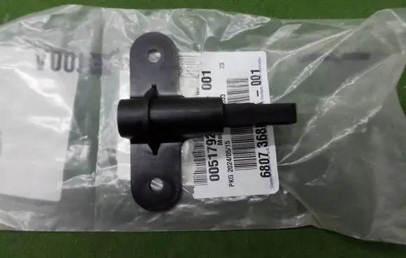 Radiator mount bracket