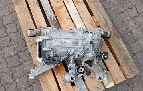 Porsche Taycan 9J1 other engine part 9J1901131C