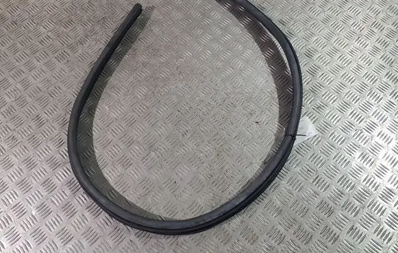 Mercedes-Benz S C217 Front door rubber seal A2176970000