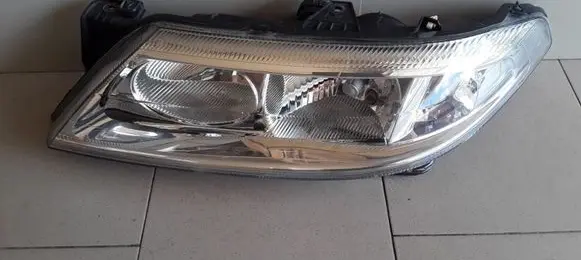 Renault Laguna II Headlight/headlamp 8200002846 89004689 770084014117