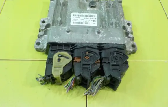 Ford Grand C-MAX Engine control unit/module BV6112A650ADE