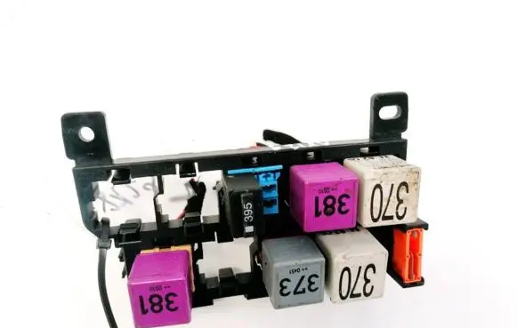 Audi A6 S6 C6 4F Fuse box set 4F0937503