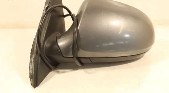 Volkswagen PASSAT B6 Front door electric wing mirror E1010781