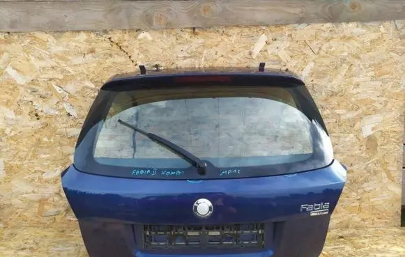 Skoda Fabia Mk2 (5J) Tailgate/trunk/boot lid