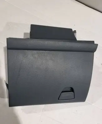 Ford C-MAX II Glove box AM51R06044AGW 1755872