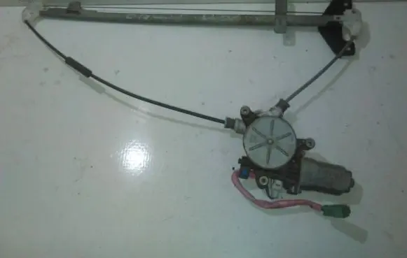 Honda CR-V Front door window regulator with motor 408272