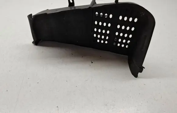 Front bumper splitter molding