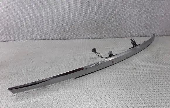 Jaguar X-Type Tailgate trim