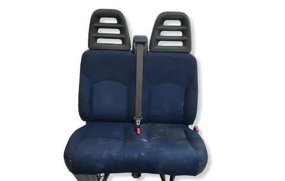 Iveco Daily 35.8 - 9 Front double seat 