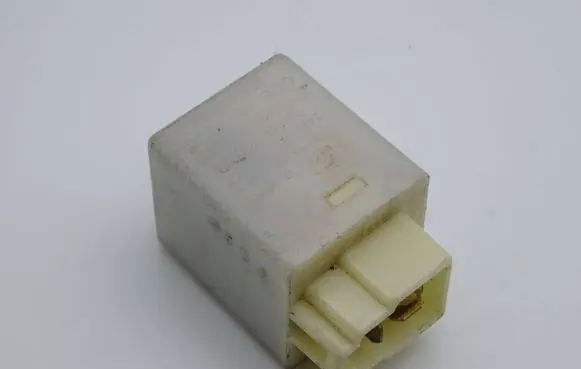 Mazda 626 Other relay BG1P66830 3211209320